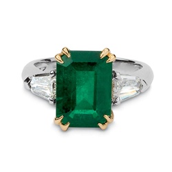 Colored Stone Ring Emerald and Diamond